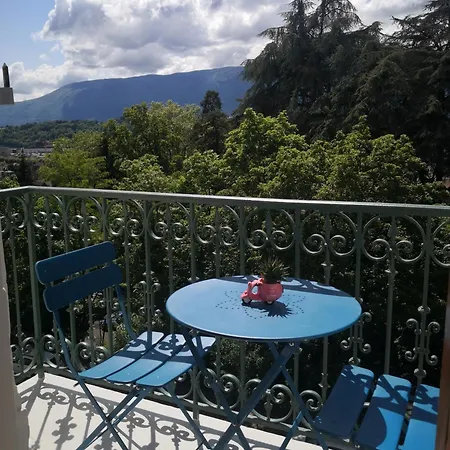 Le Soleil, Moderne Centre Ville, Belle Vue Avec Place De Parking Privee Apartment Aix-les-Bains